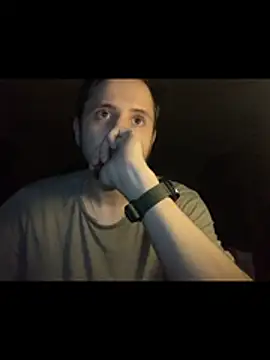 sweaticeboy online show from November 14, 2025, 7:06 pm