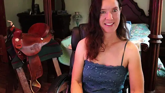 Snapshot of thornburyrose chatting on November 20, 2025, 7:03 pm thornburyrose online show from November 20, 2025, 7:03 pm