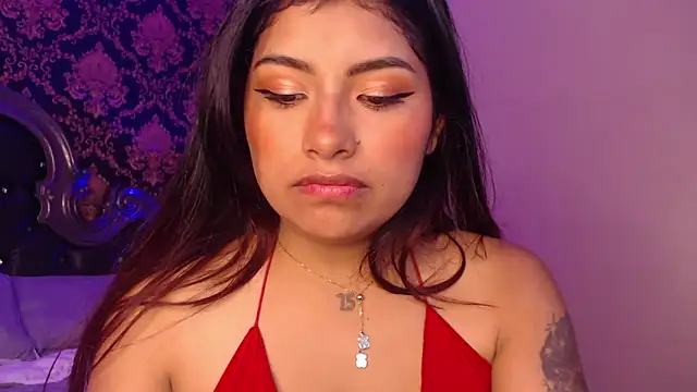 Snapshot of ChantalPetit chatting on December 3, 2025, 5:45 pm ChantalPetit online show from December 3, 2025, 5:45 pm