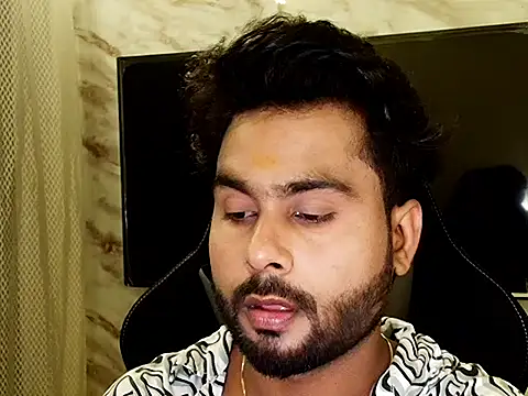 SHENOY3 online show from October 20, 2025, 6:41 pm