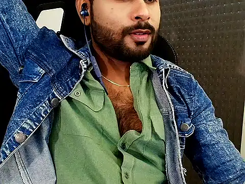 SHENOY3 online show from November 28, 2025, 3:12 pm