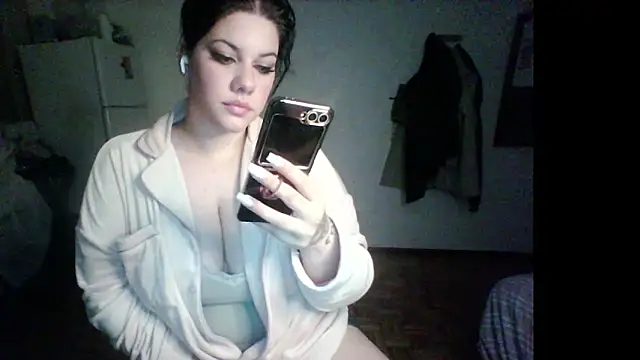 Janefruti online show from June 14, 2026, 12:18 am