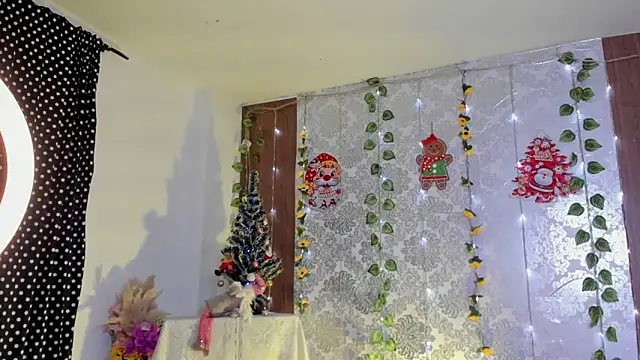 kelly thomson online show from December 5, 2025, 1:27 am