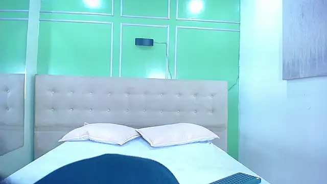 Shanon mature online show from February 4, 2025, 1:56 am