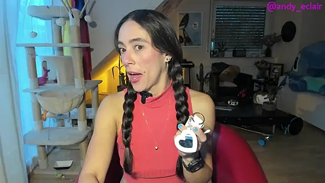 Snapshot of tinny_williams chatting on October 6, 2025, 5:52 am tinny williams online show from October 6, 2025, 5:52 am