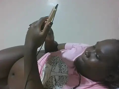 queen aria19 online show from February 20, 2026, 8:55 pm