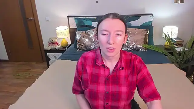 CatherineWalls online show from February 20, 2026, 4:09 am