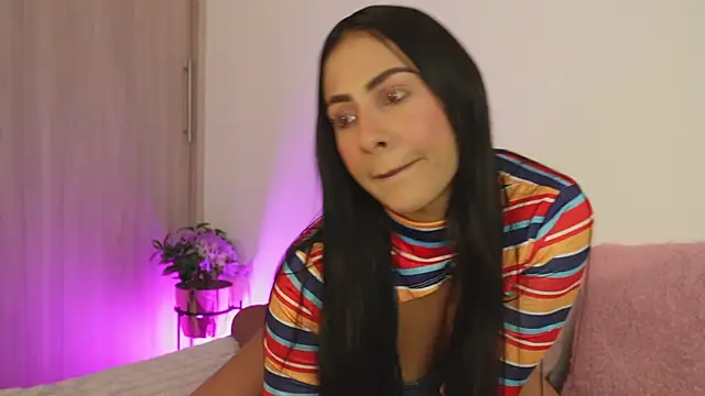 Snapshot of vicky_rachell chatting on October 19, 2025, 3:26 pm vicky rachell online show from October 19, 2025, 3:26 pm