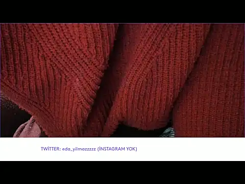 Snapshot of sexy_modelll chatting on November 17, 2025, 5:50 pm sexy modelll online show from November 17, 2025, 5:50 pm