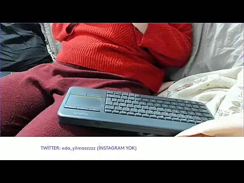 Snapshot of sexy_modelll chatting on November 16, 2025, 12:43 pm sexy modelll online show from November 16, 2025, 12:43 pm