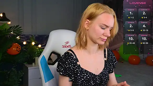 Ramona    online show from October 25, 2025, 6:12 am