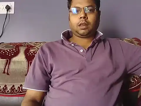 aakash ModelBrown online show from October 24, 2025, 5:17 am