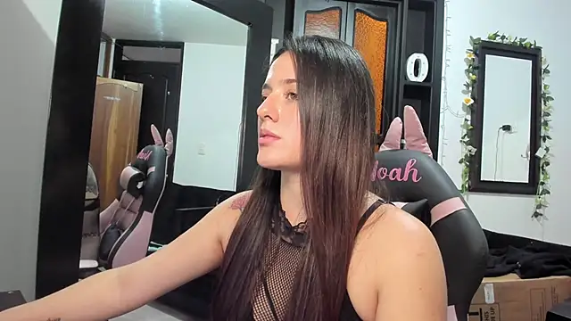 Snapshot of NoahWilliams_ chatting on December 13, 2024, 8:04 pm NoahWilliams online show from December 13, 2024, 8:04 pm