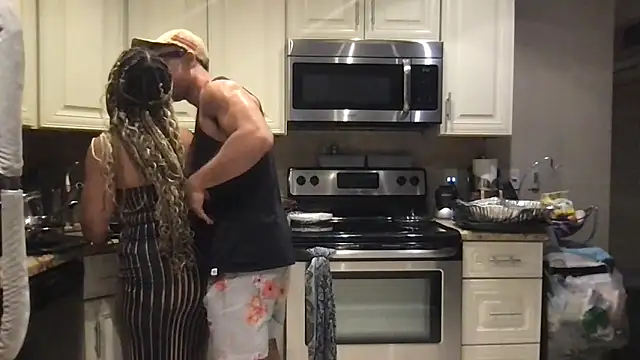 BigGuyMuscle online show from April 16, 2026, 2:34 am