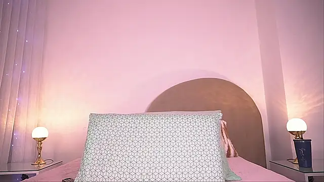 alexaa walker online show from November 27, 2025, 11:54 am