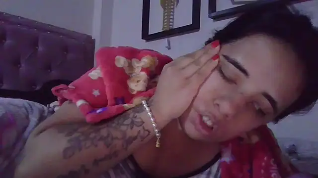 Snapshot of annarose19 chatting on March 11, 2025, 12:11 am annarose19 online show from March 11, 2025, 12:11 am