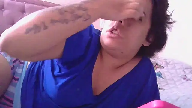 Snapshot of annarose19 chatting on December 3, 2025, 5:01 pm annarose19 online show from December 3, 2025, 5:01 pm