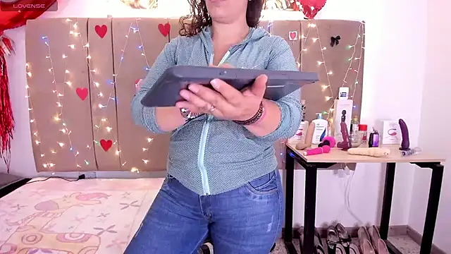 Zaly mature online show from November 16, 2025, 12:37 am