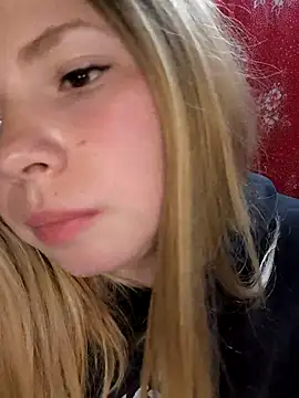 Zuli Kiska online show from October 8, 2025, 8:20 pm