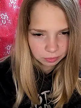 Zuli Kiska online show from September 14, 2025, 11:10 am