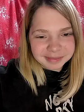 Zuli Kiska online show from March 8, 2025, 9:18 pm