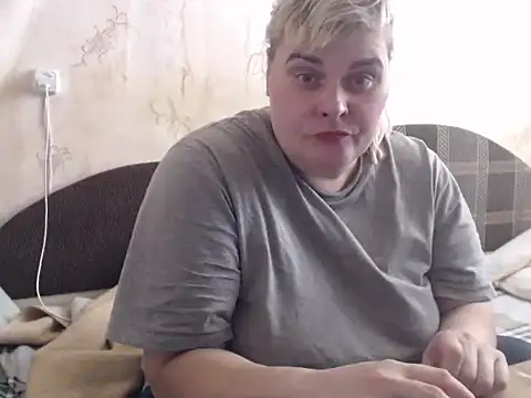 Ameliabusty online show from February 17, 2025, 1:44 pm