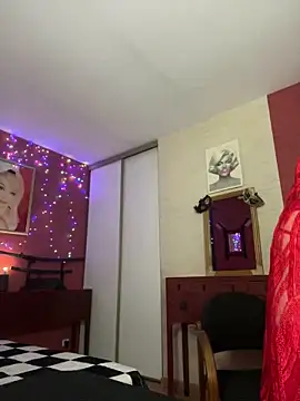 Smiling Irene online show from February 14, 2025, 6:51 pm