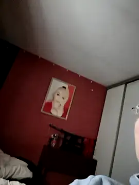 Smiling Irene online show from February 26, 2025, 6:08 am