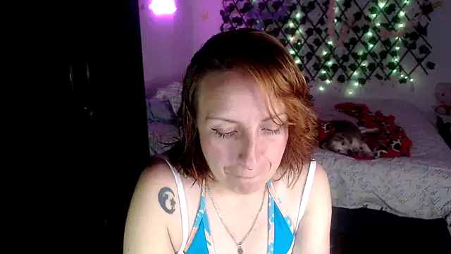 kittykalor09 online show from February 12, 2026, 1:27 am