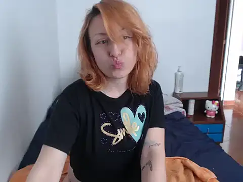 kittykalor09 online show from February 20, 2025, 3:19 pm