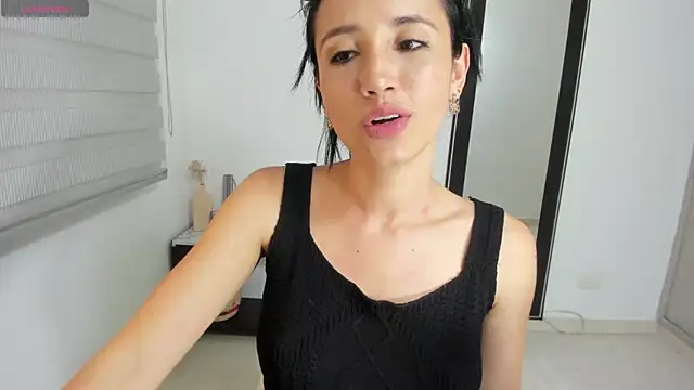  arianna hot22 online show from October 9, 2025, 12:33 am