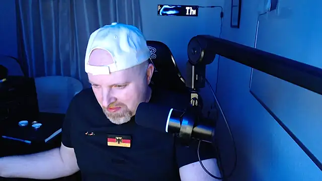 Snapshot of DerPornoPete chatting on February 8, 2025, 10:19 pm DerPornoPete online show from February 8, 2025, 10:19 pm