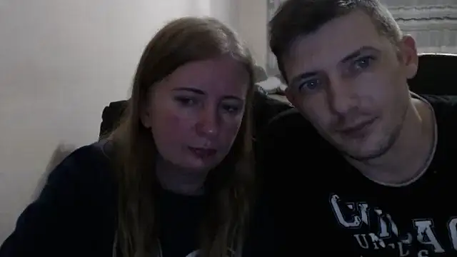 Snapshot of PeterAndJen chatting on October 30, 2025, 7:22 pm PeterAndJen online show from October 30, 2025, 7:22 pm