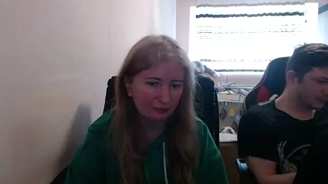 PeterAndJen online show from April 19, 2026, 8:04 am