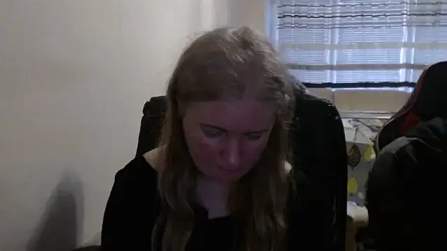 PeterAndJen online show from April 4, 2026, 6:03 pm