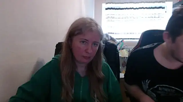 PeterAndJen online show from April 18, 2026, 5:15 pm