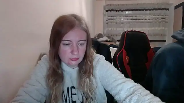 Snapshot of PeterAndJen chatting on November 11, 2025, 4:18 am PeterAndJen online show from November 11, 2025, 4:18 am