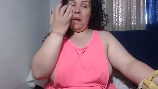 Snapshot of agathamiller01 chatting on October 15, 2025, 11:18 am agathamiller01 online show from October 15, 2025, 11:18 am