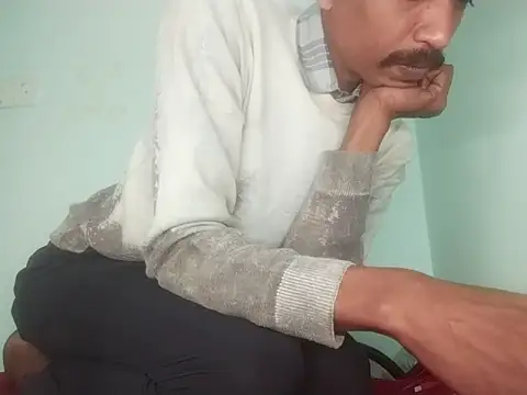 Snapshot of PrabV0319 chatting on January 7, 2026, 7:35 am PrabV0319 online show from January 7, 2026, 7:35 am