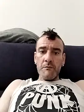 Snapshot of raulacab chatting on May 15, 2026, 7:56 pm raulacab online show from May 15, 2026, 7:56 pm