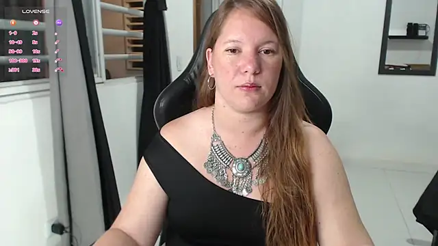 tamy shine87 online show from December 14, 2025, 4:18 am