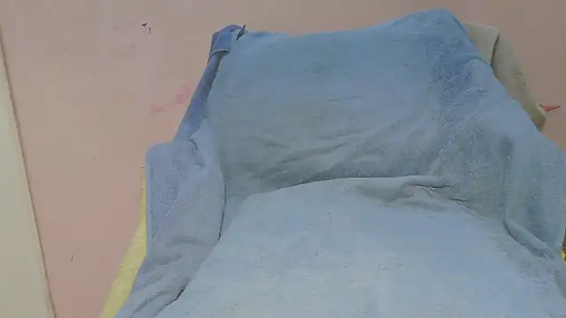 Snapshot of annitsx chatting on December 1, 2025, 9:37 pm annitsx online show from December 1, 2025, 9:37 pm