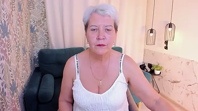 Snapshot of KathySunn chatting on May 18, 2026, 1:16 pm KathySunn online show from May 18, 2026, 1:16 pm