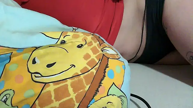 Snapshot of Sexyhexe511 chatting on February 2, 2025, 2:27 am Sexyhexe511 online show from February 2, 2025, 2:27 am