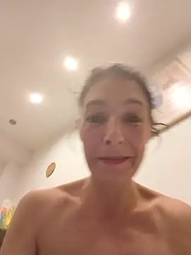 Snapshot of Sposini69 chatting on June 17, 2026, 11:03 pm Sposini69 online show from June 17, 2026, 11:03 pm