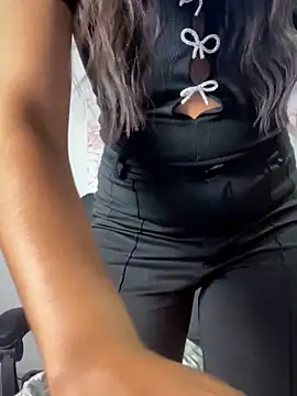 Ambar pe  online show from February 11, 2026, 12:43 am