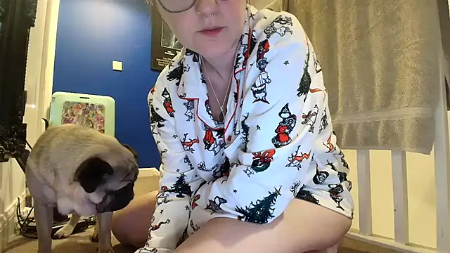 Snapshot of short_sweetpea chatting on November 5, 2025, 8:28 am short sweetpea online show from November 5, 2025, 8:28 am