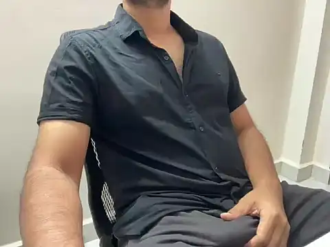 Arjun78877 online show from October 4, 2025, 7:04 pm