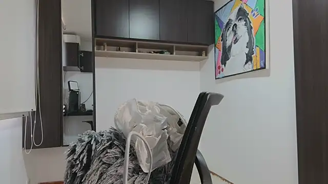 Cherry 1992 online show from February 27, 2026, 1:55 pm