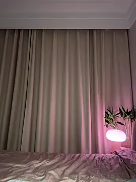 Snapshot of sphynx-_- chatting on November 30, 2025, 1:23 pm sphynx- - online show from November 30, 2025, 1:23 pm